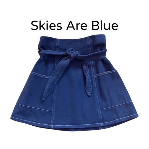 Skies Are Blue Dresses & Skirts - Skies Are Blue adorable denim skirt.. XS. NWT